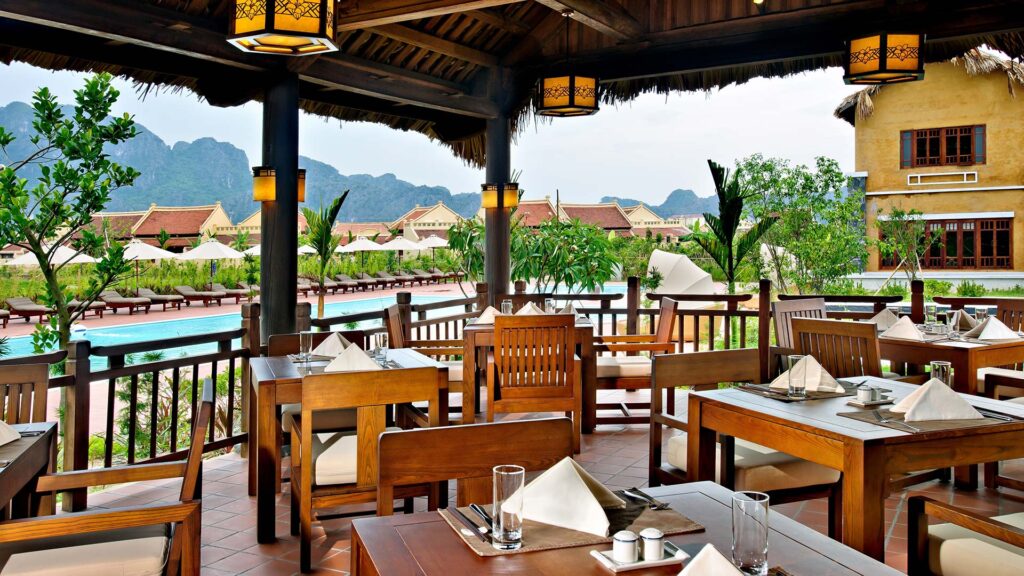 review-resort-emeralda-ninh-binh-cac-dich-vu-tien-ich-noi-bat-nhat-10